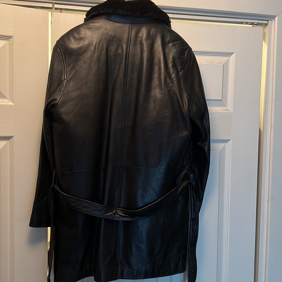Danier leather jacket - Picture 5 of 9